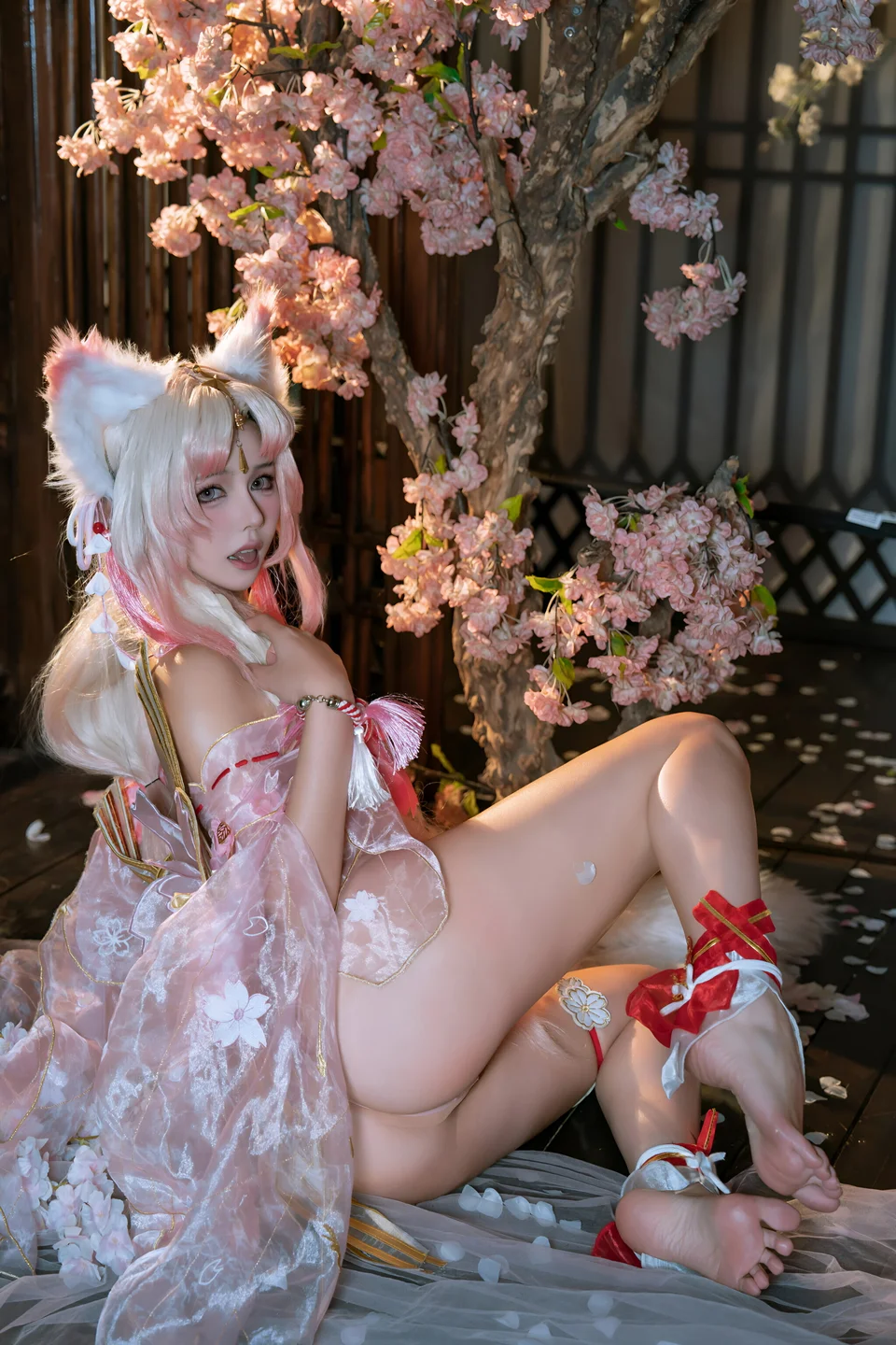 七月喵子 - 胡桃 [50P-621MB] tg@simisebaisi 【丝足阁】032.webp